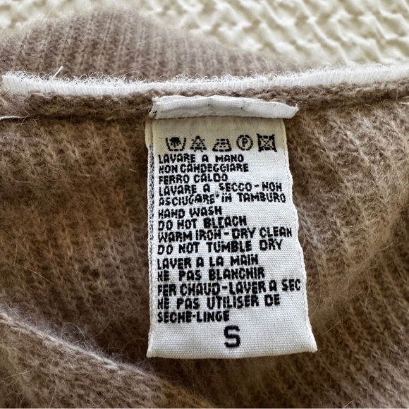 Vintage United Colors of Benetton Taupe V-Neck Sweater, Wool + Angora, Small - Picture 4 of 12